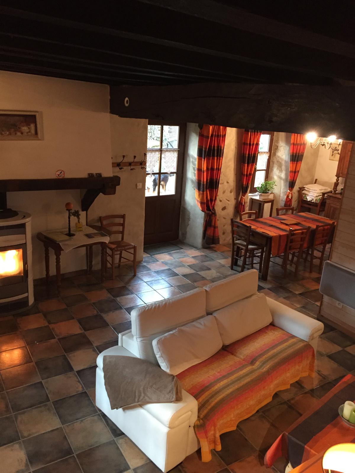 Gite Chateau de la Saone, Gîte Rural du Facteur capacité d'accueil  de  5 personnes, 98 m²