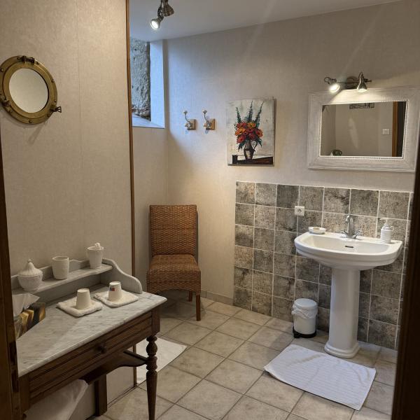 Chambre d'hotes au Chateau de la Saone Chambre Noelie de 70m², pour 2 à 4 personnes