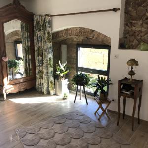 Château de la Saône, Gîte et chambres d'Hôtes, 5km de Hauterives, Palais idéal du facteur cheval, 26210 Lens Lestang