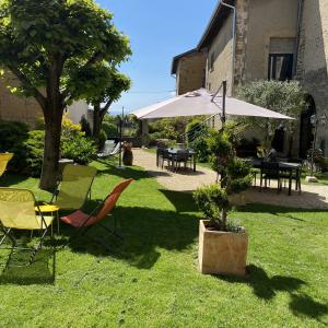 Château de la Saône, Gîte et chambres d'Hôtes, 5km de Hauterives, Palais idéal du facteur cheval, 26210 Lens Lestang